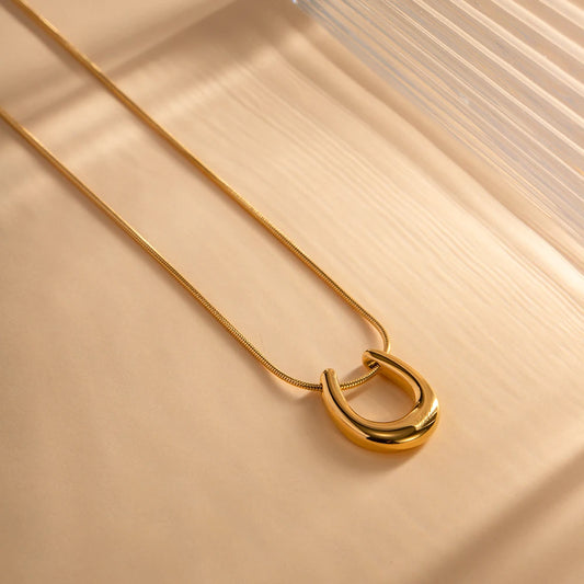 Horseshoe Necklace