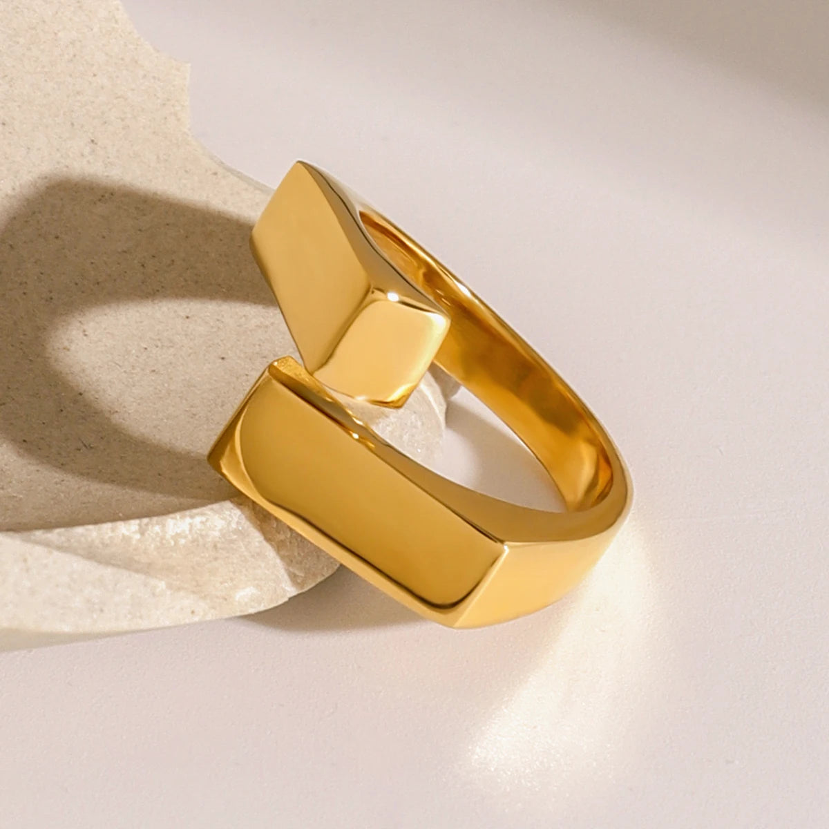 Blox Ring